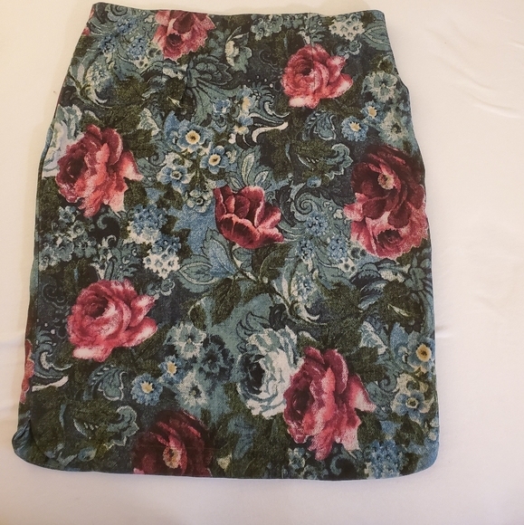 J. Jill Floral pencil skirt - Picture 3 of 6